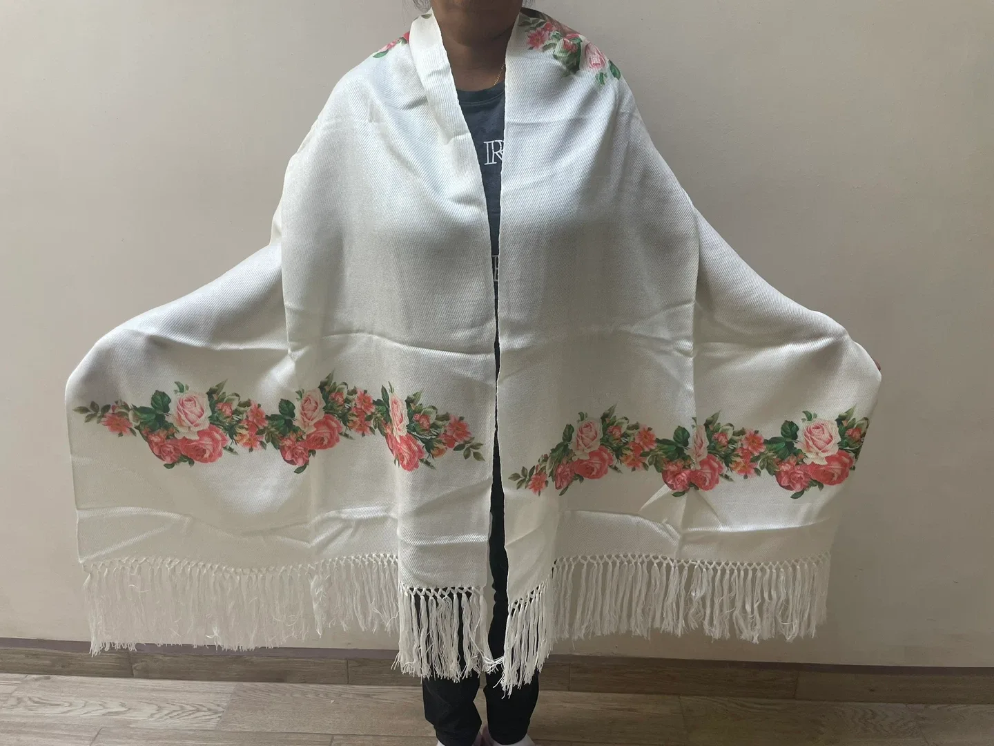 Floral Virgin Mary Shawl image indicator(3)