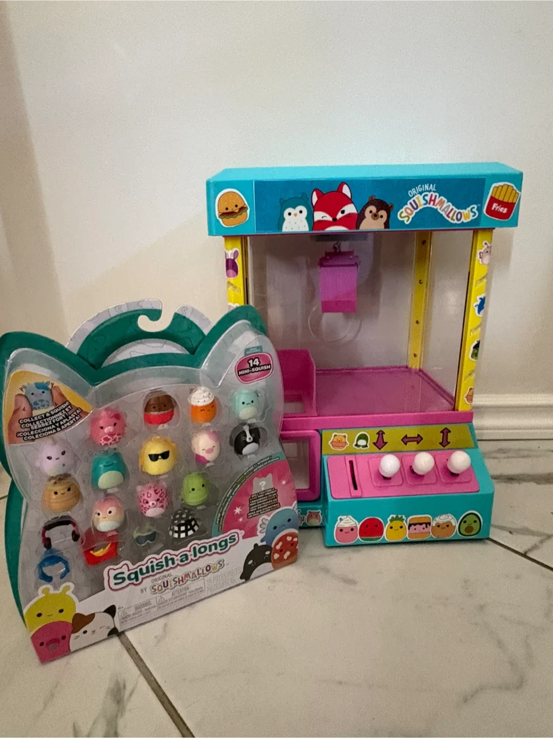 Squishmallows Claw Machine with Squish-a-longs