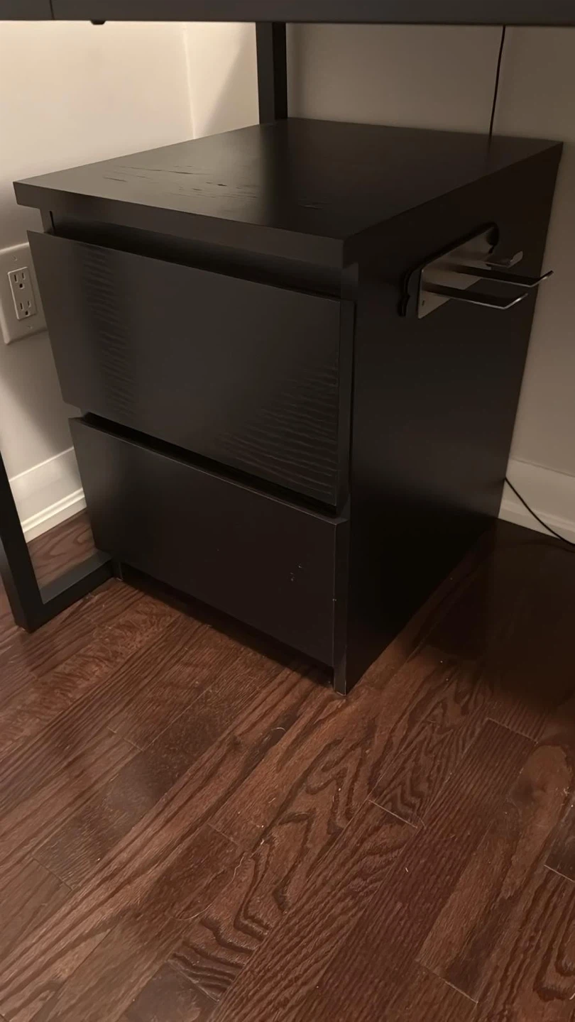 Table Chair and small chest of drawers - photo 3