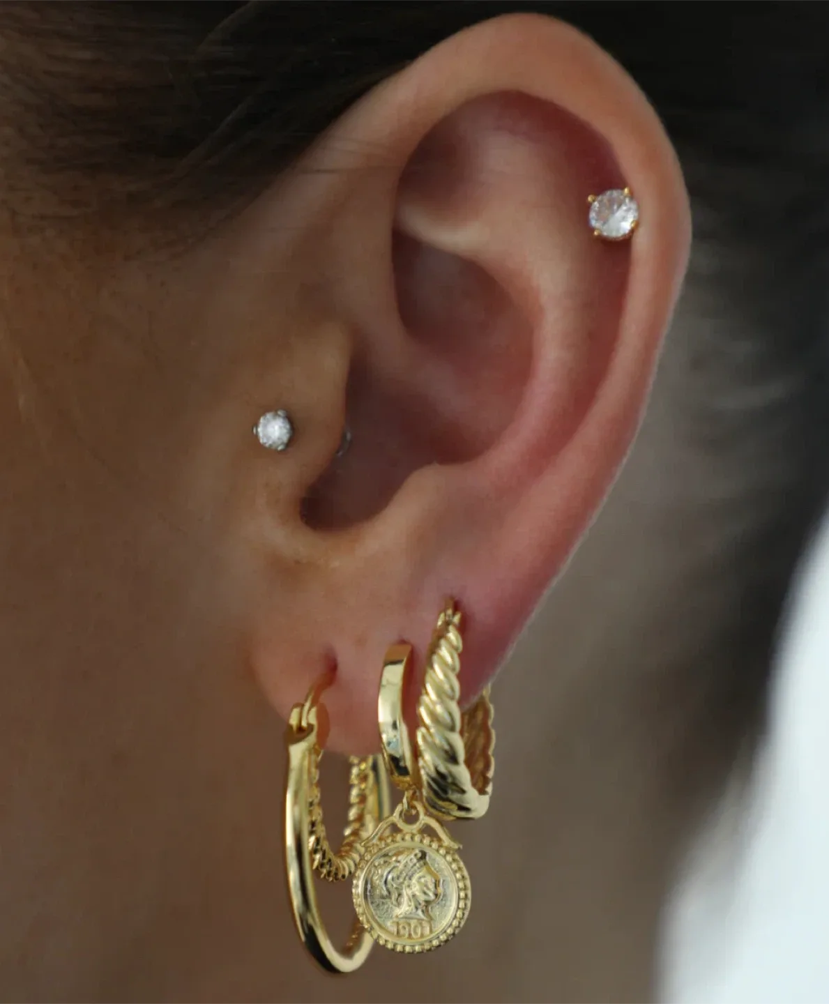 Gold Vintage Pendant Hoop Earrings image indicator(2)