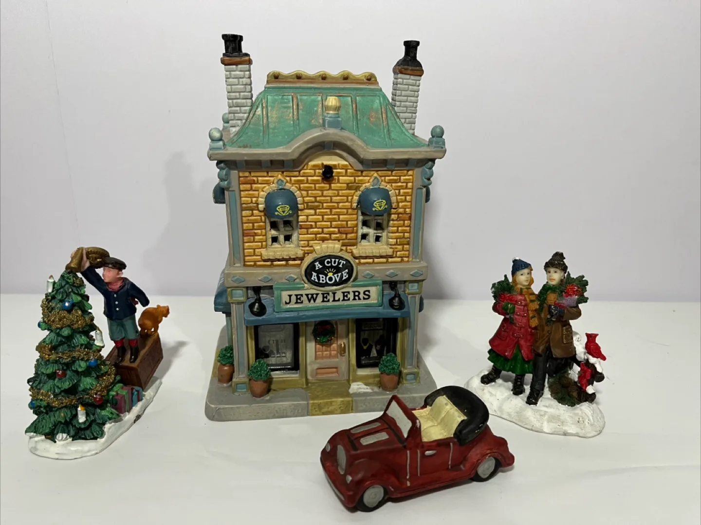 Jewelers Christmas Village Figurine collection image indicator(2)