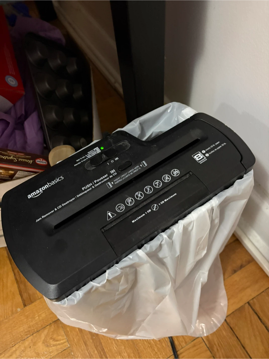 AmazonBasics Paper & CD Shredder
