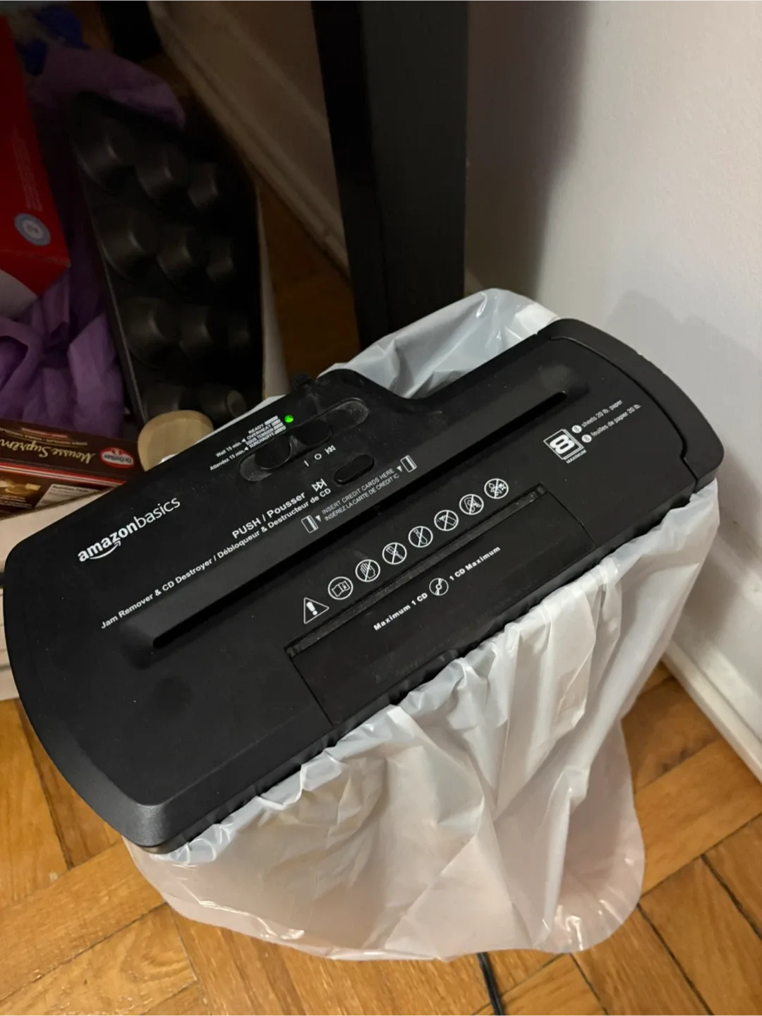 AmazonBasics Paper & CD Shredder