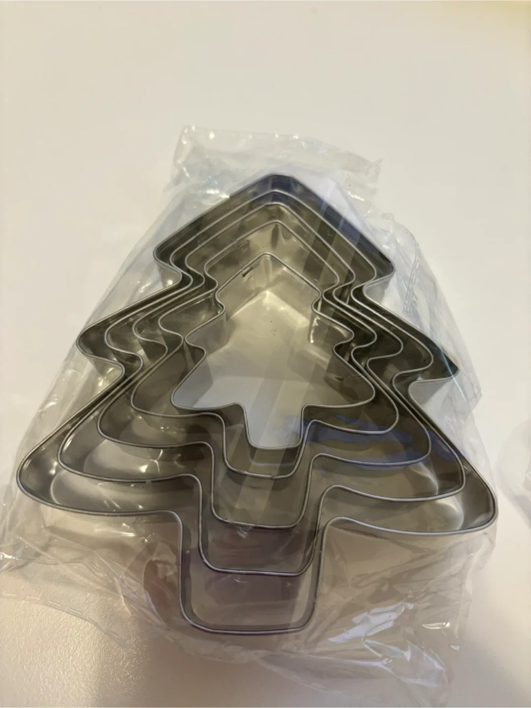 Cookie Cutters - Gingerbread Man & Christmas Tree image indicator(2)