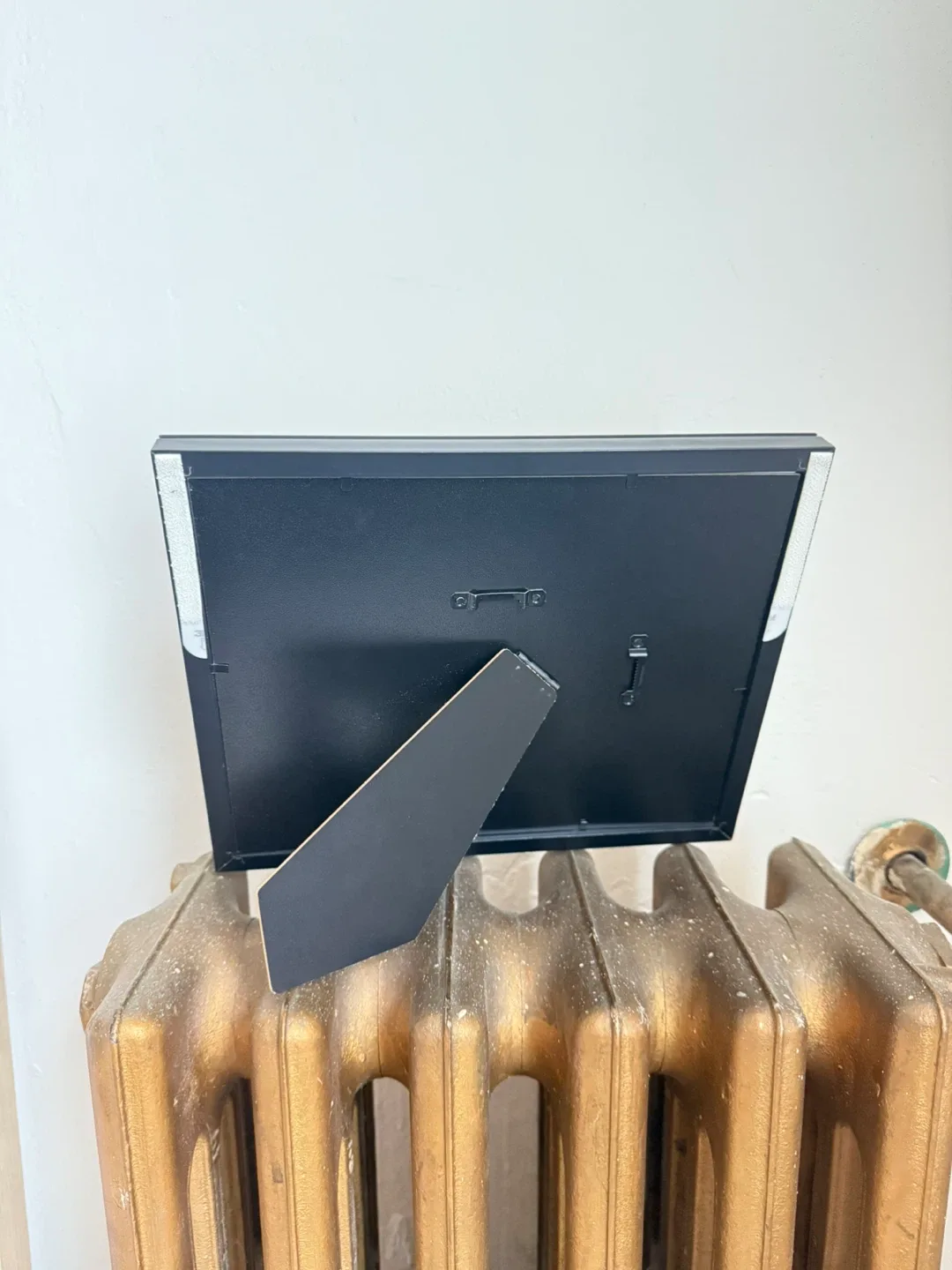 Black IKEA Knoppäng Frame image indicator(4)