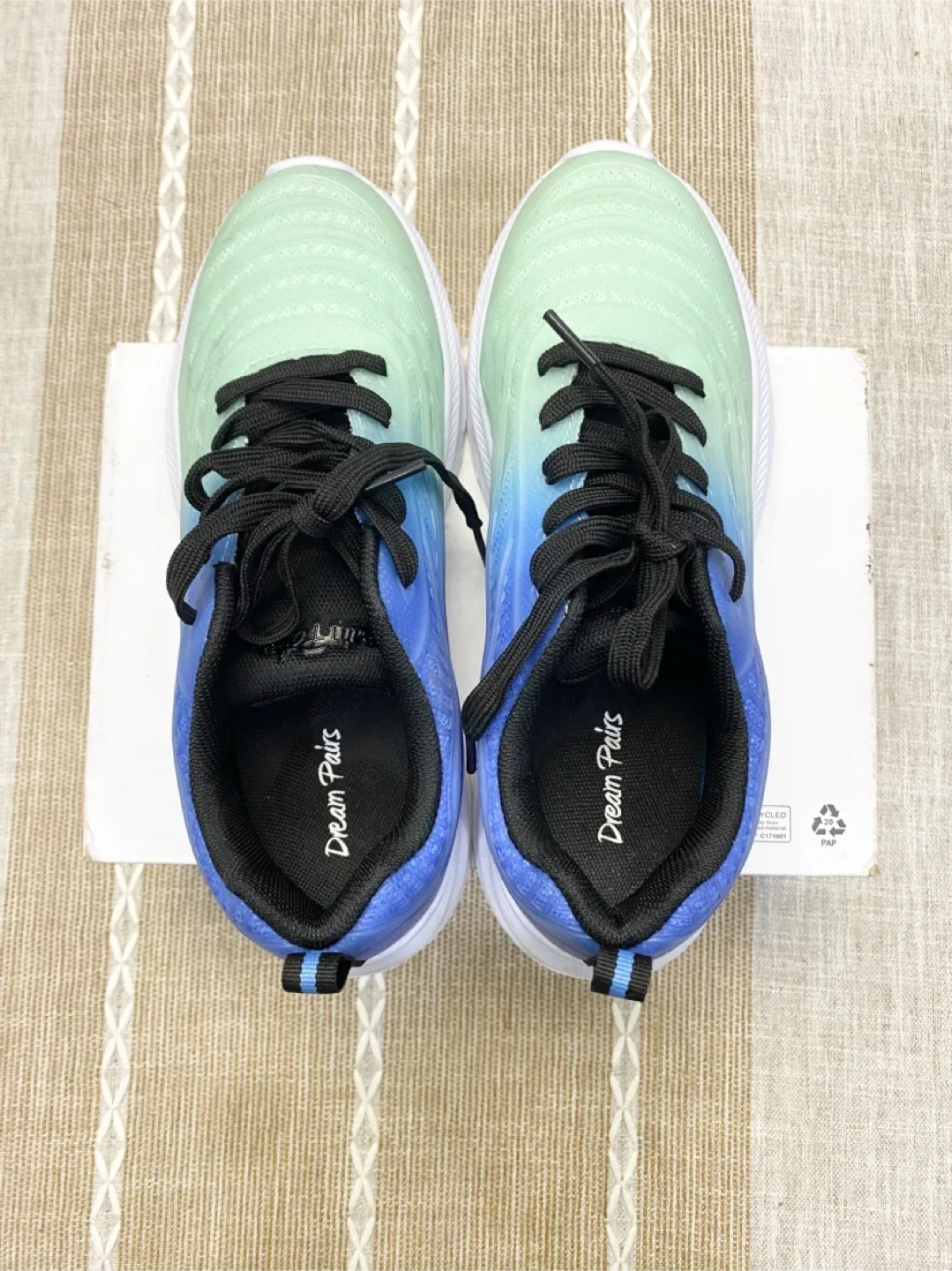 Dream Pairs Kids Sneakers - Blue/Green, Size 1 image indicator(3)