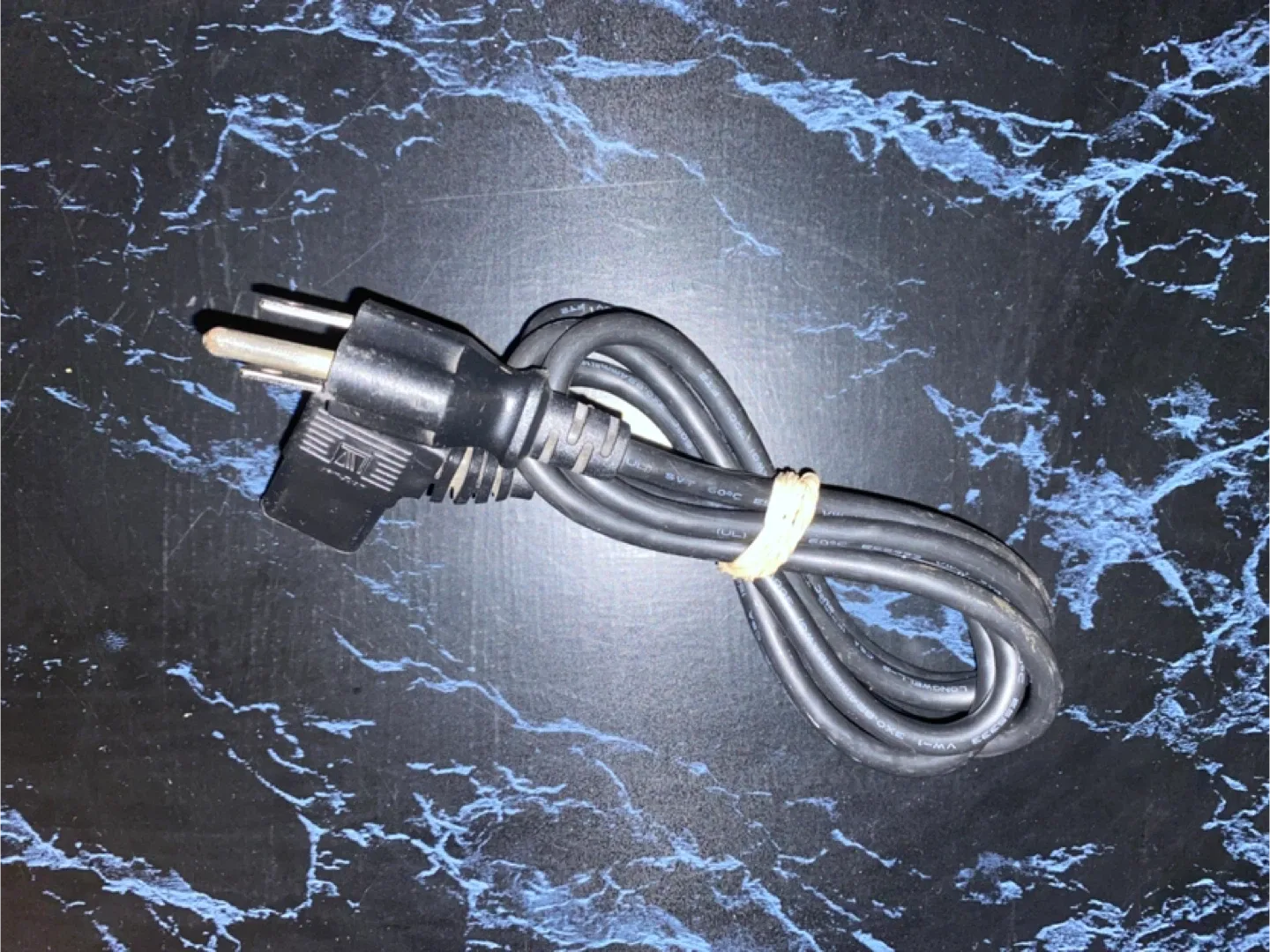 “32Inch” Samsung High Definition LCD TV -Large Scratch image indicator(9)