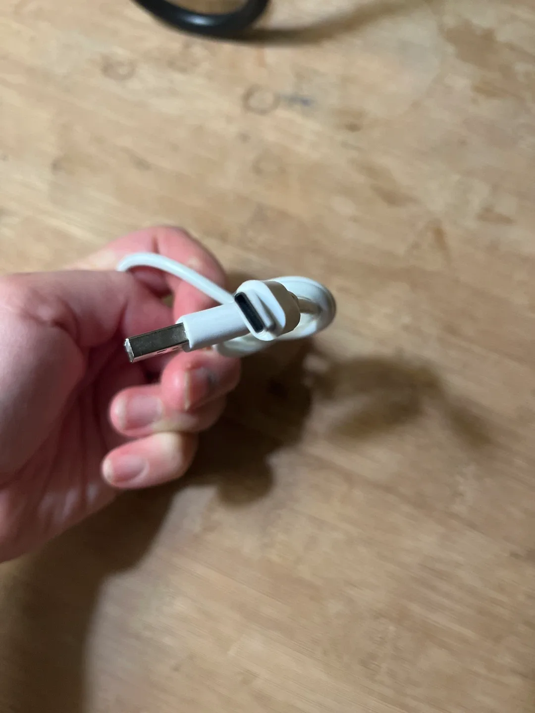 USB to USB-C Cable image indicator(2)