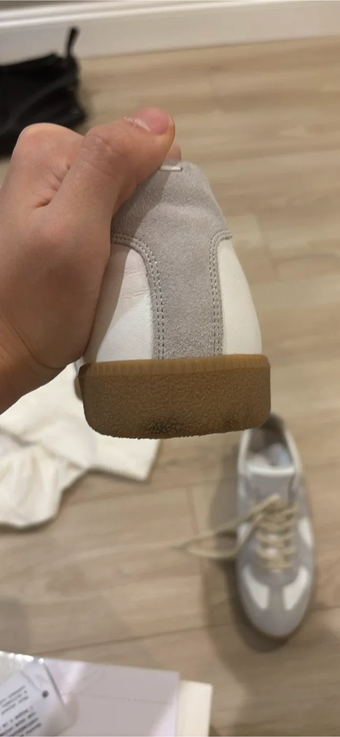 Maison Margiela Replica gats (authentic) image indicator(5)