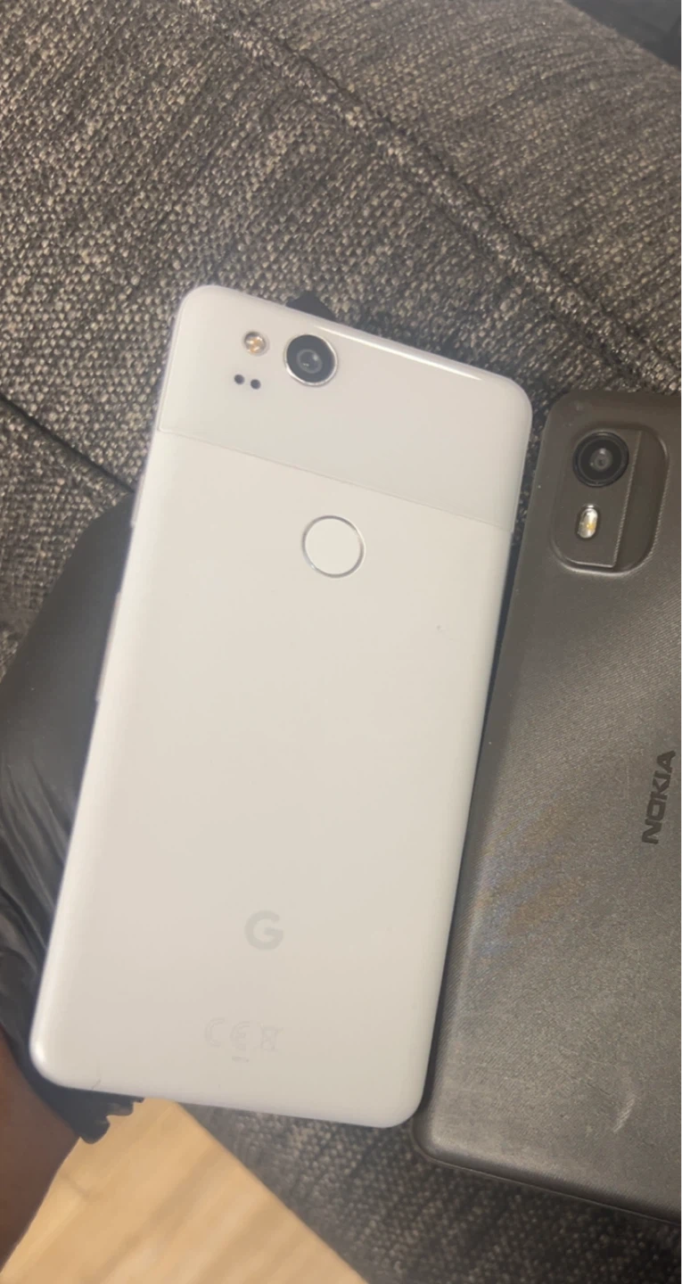 Google pixel 2 android phone - photo 2