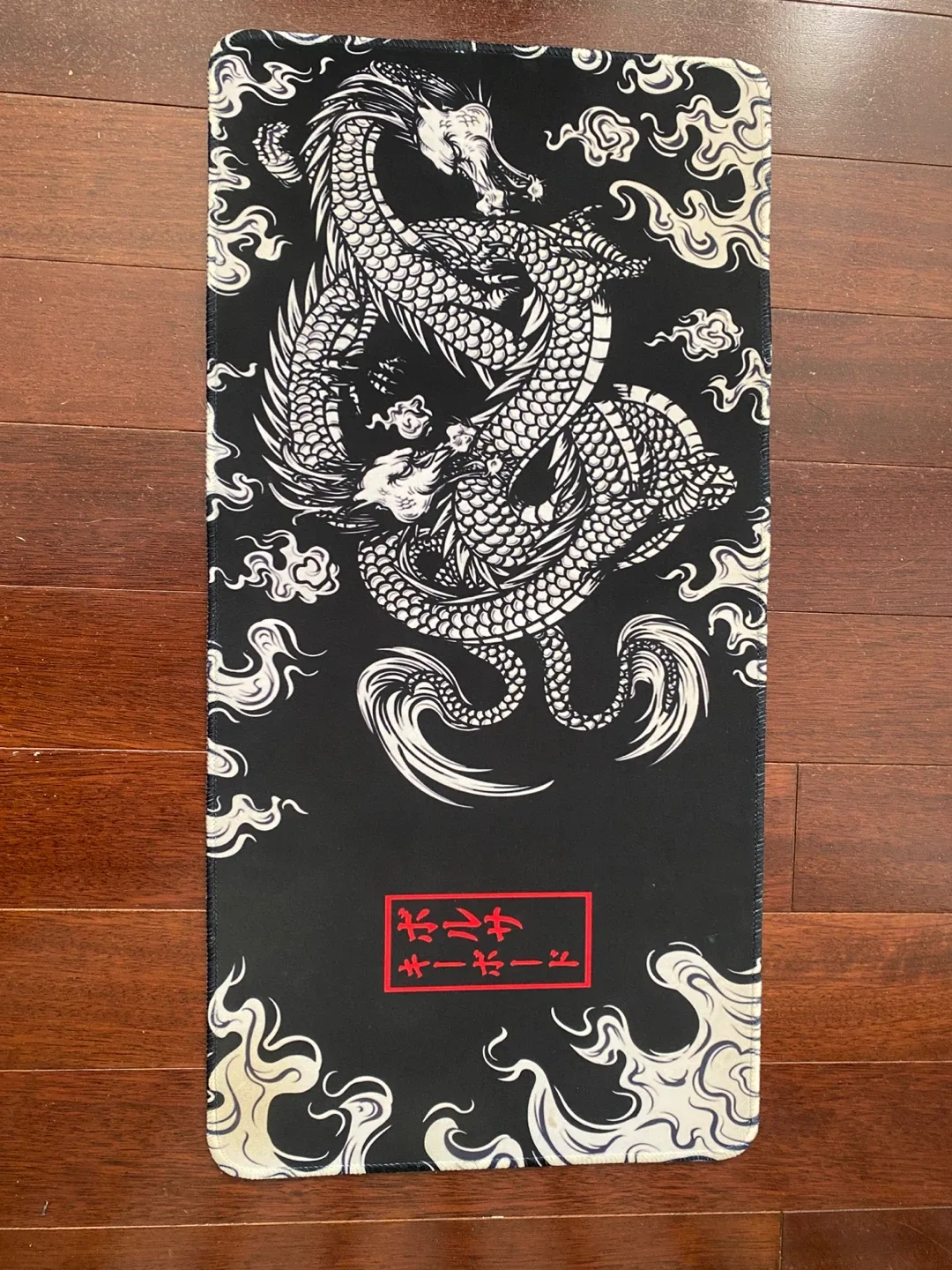 Deskpad - Black White Dragon Design