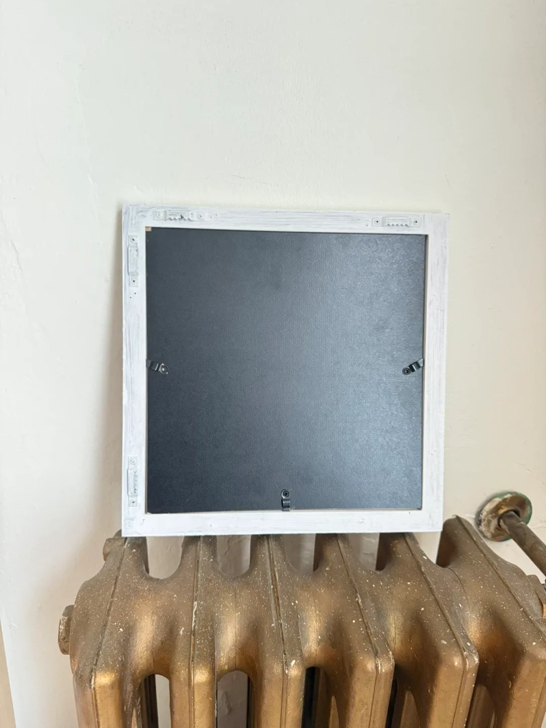 Medium square wood frame - repainted image indicator(4)