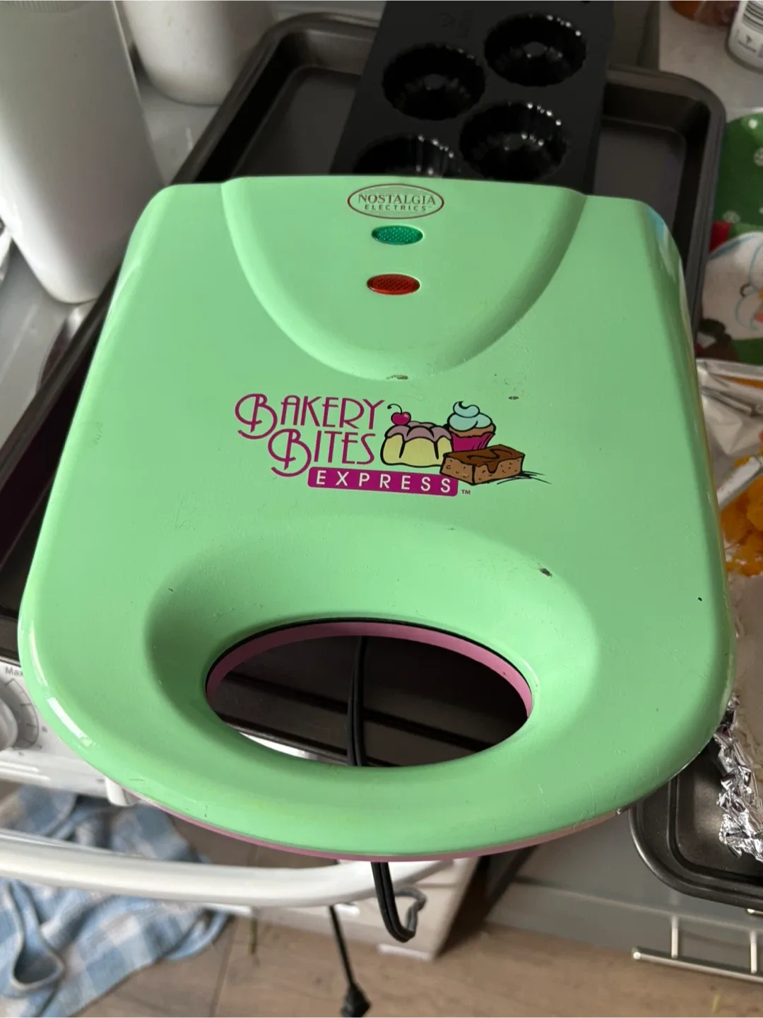 Nostalgia Bakery Bites Express Mini Cake Maker