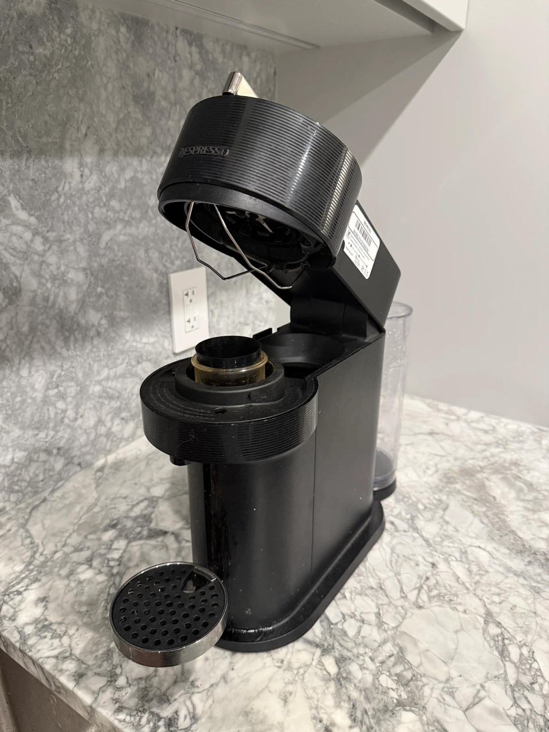 Nespresso Vertuo Next Coffee Machine - photo 3