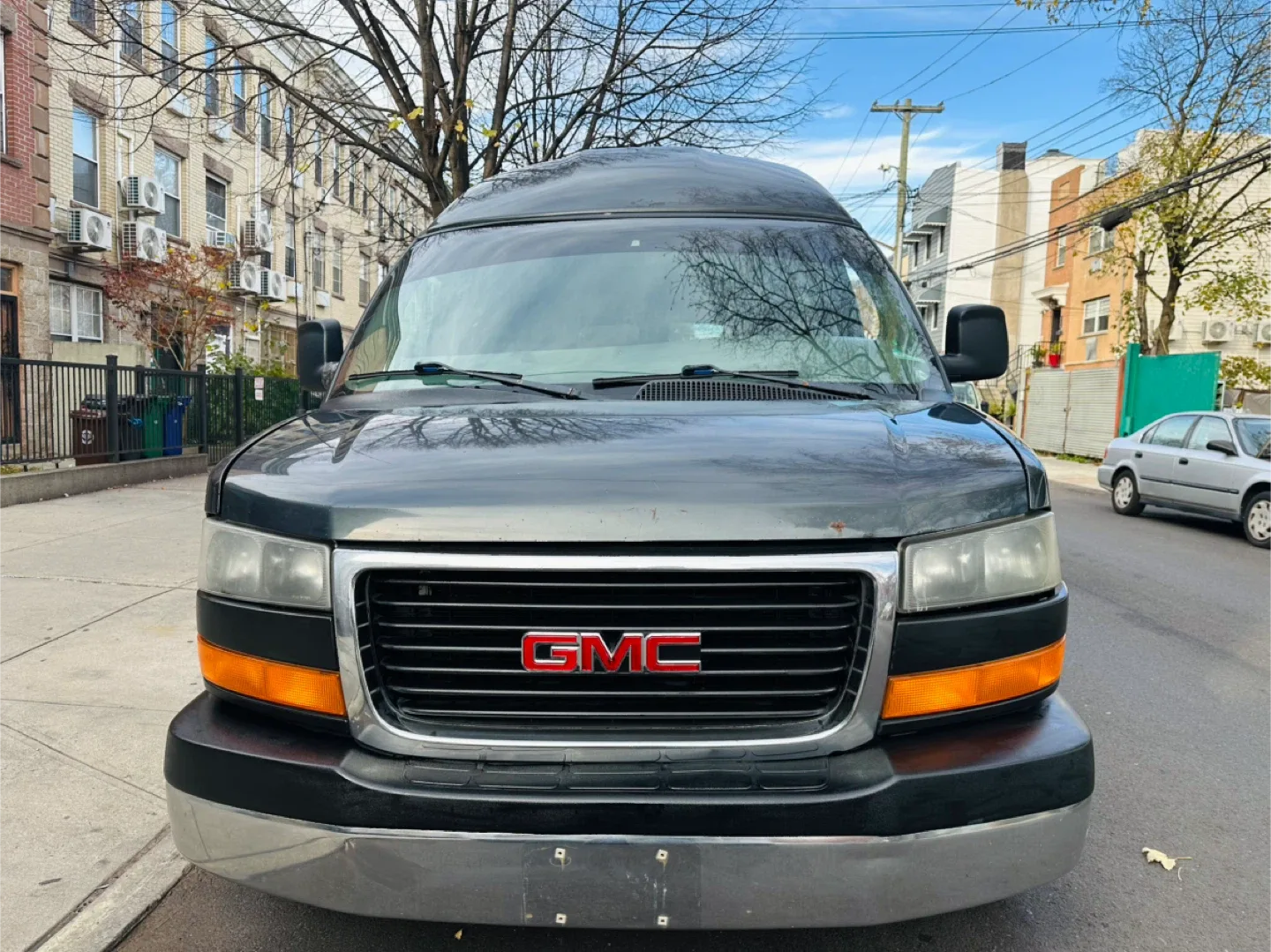 2003 GMC Savana Conversion Van image indicator(3)