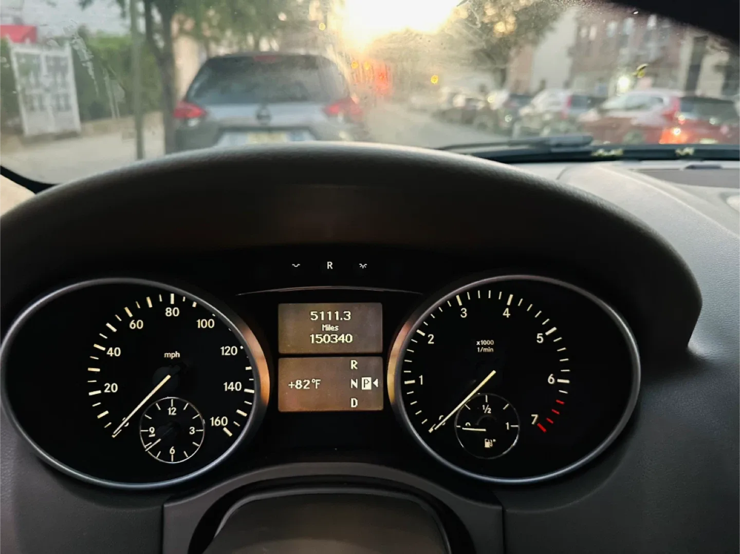 2011 Mercedes-Benz ML350 4MATIC White SUV image indicator(7)