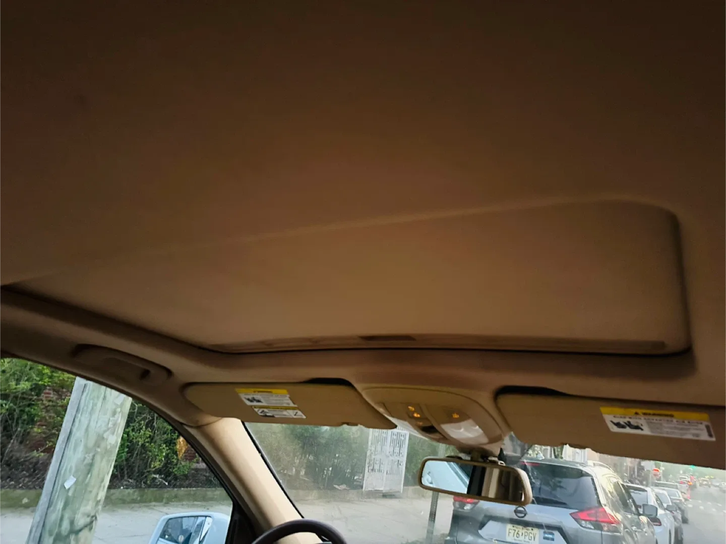 2011 Mercedes-Benz ML350 4MATIC White SUV image indicator(8)