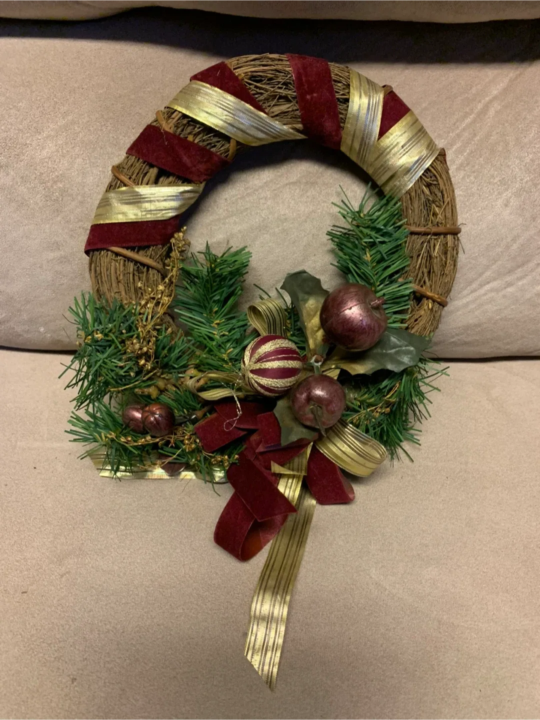 Christmas Decor - Wreath, Tree, Candle, Snowmen image indicator(3)