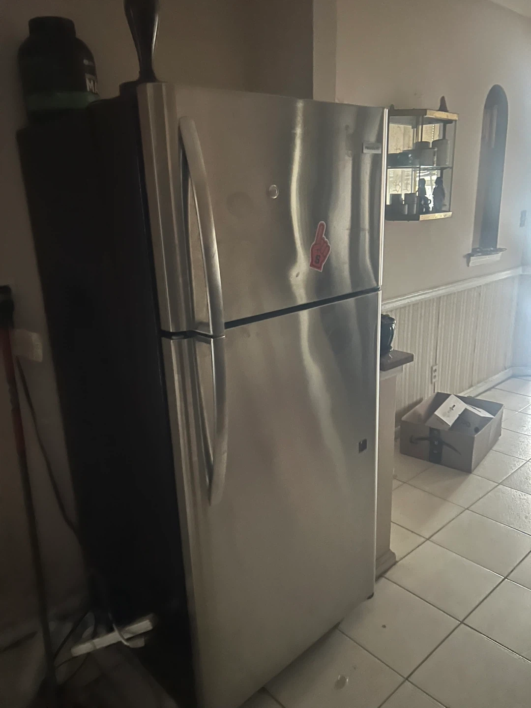 Frigidaire Refrigerator - photo 2