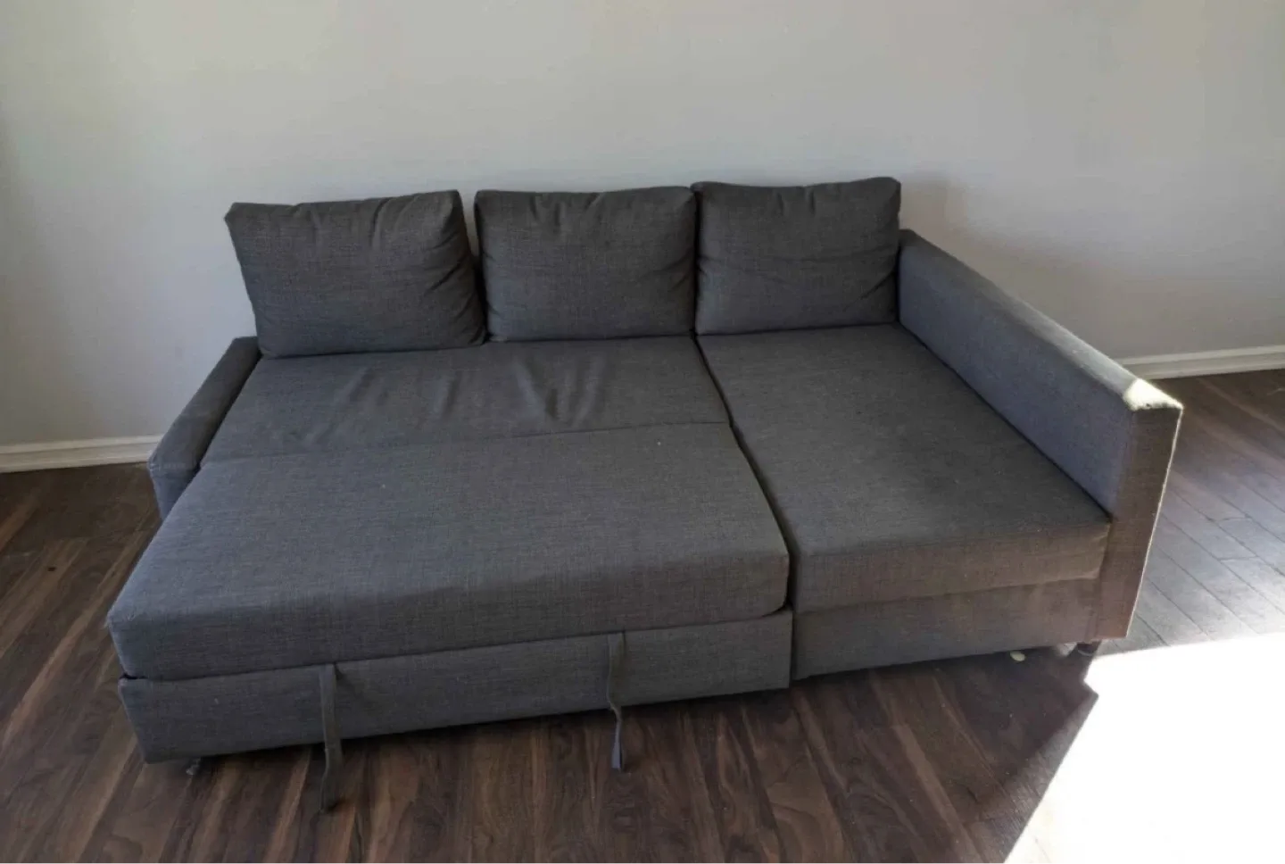 Sectional Couch With Pullout Bed & Storahe