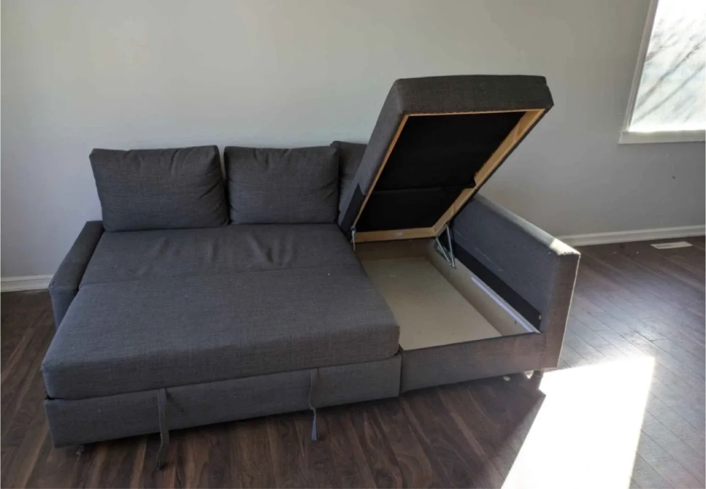 Sectional Couch With Pullout Bed & Storahe image indicator(2)