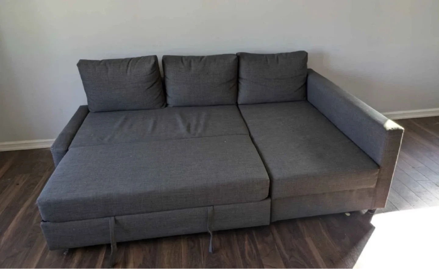 Sectional Couch With Pullout Bed & Storahe image indicator(3)