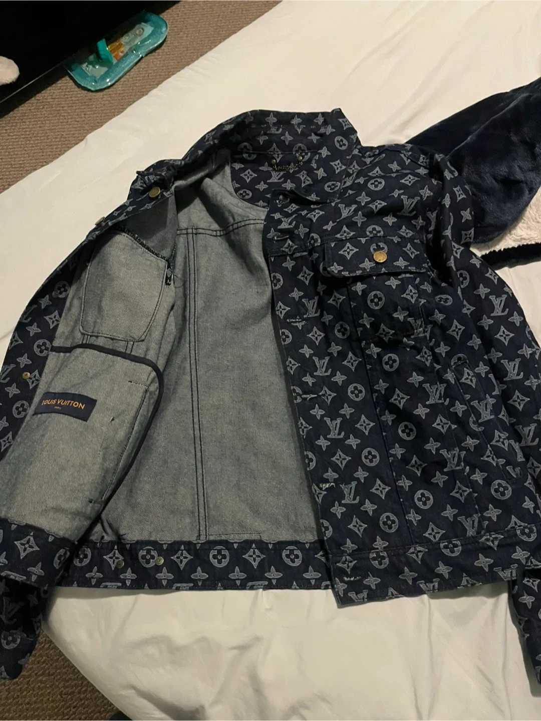 Louis Vutton Jean jacket image indicator(2)