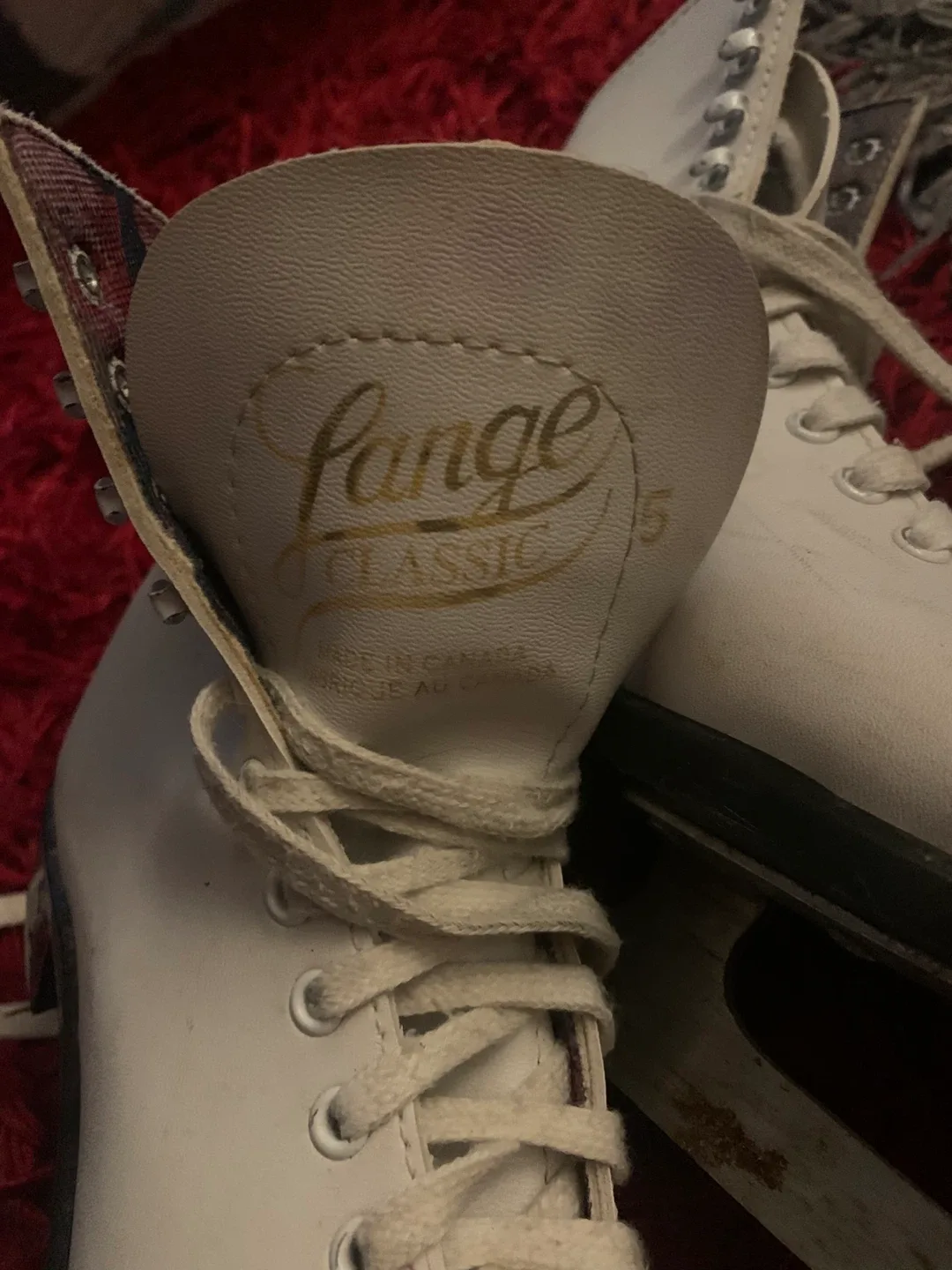 Classic White Ice Skates - Size 5 image indicator(3)