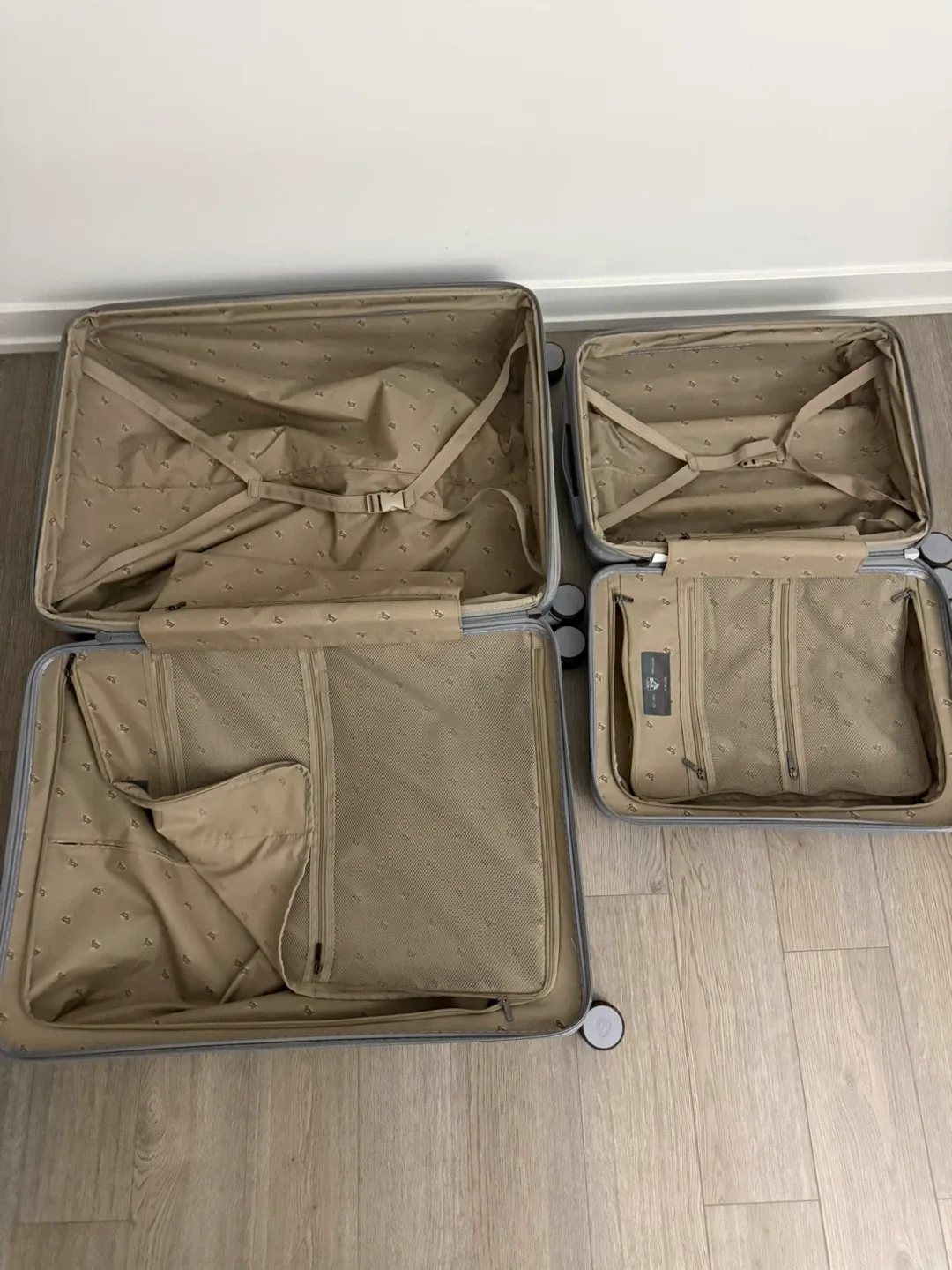 Heys Luggage Set - 2 Piece image indicator(2)