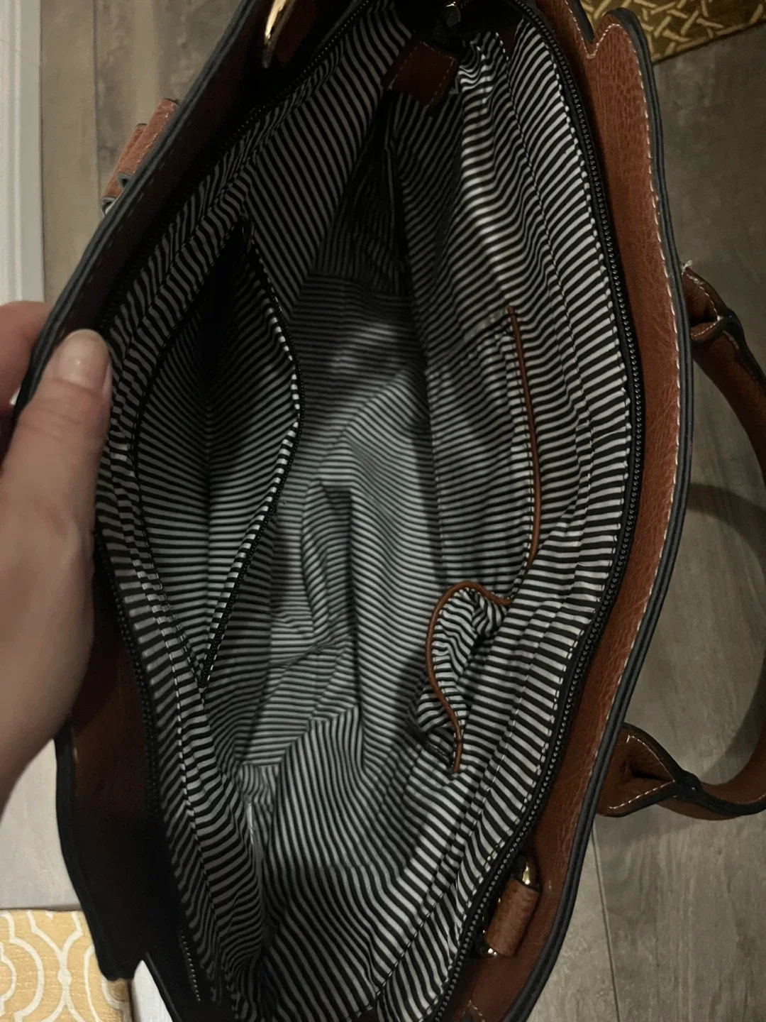 Striped Tote Bag - Black, White, Brown image indicator(5)