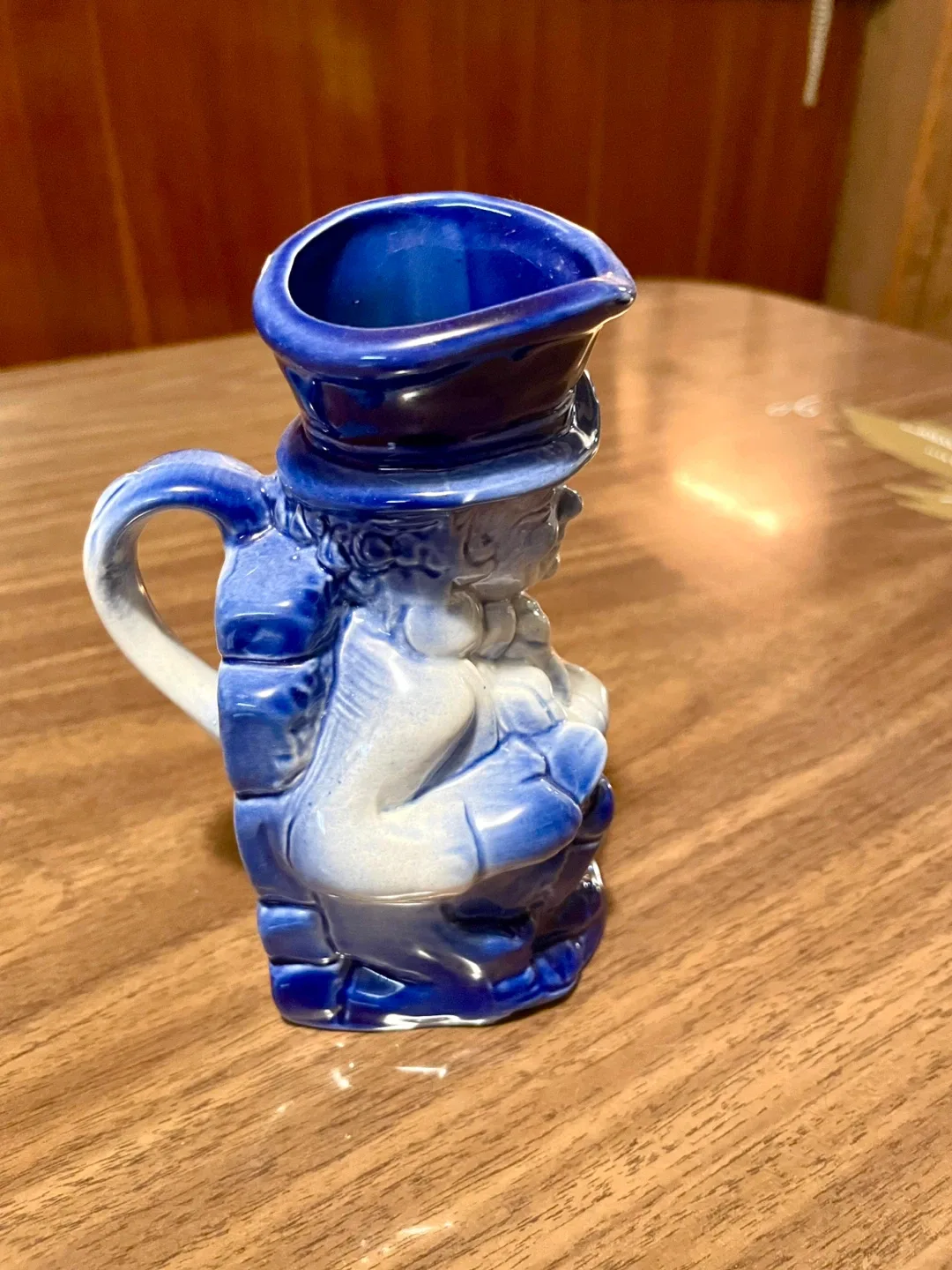 Rare Staffordshire Burleigh Blue & White Toby Jug of Sam Weller image indicator(4)