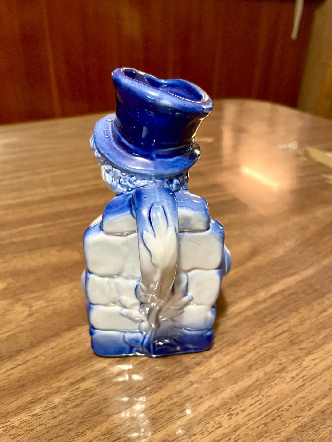 Rare Staffordshire Burleigh Blue & White Toby Jug of Sam Weller image indicator(3)