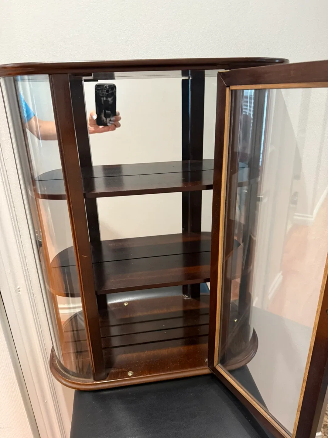 The Bombay Company Curio Cabinet image indicator(3)