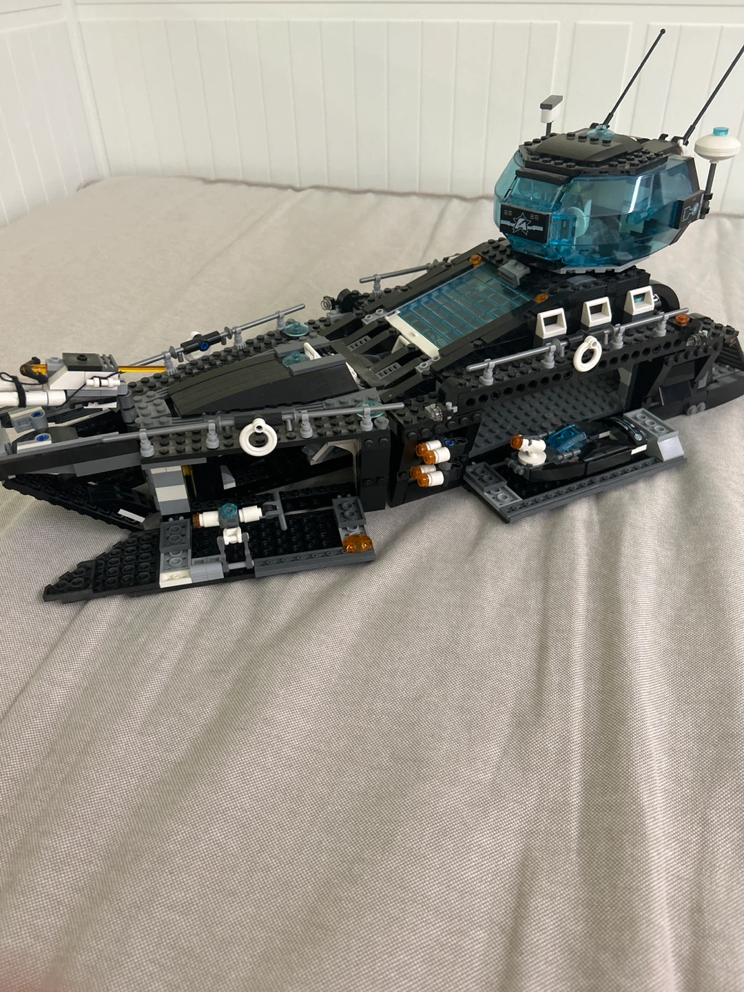 LEGO Ultra Agents Ocean HQ 70169 - photo 2