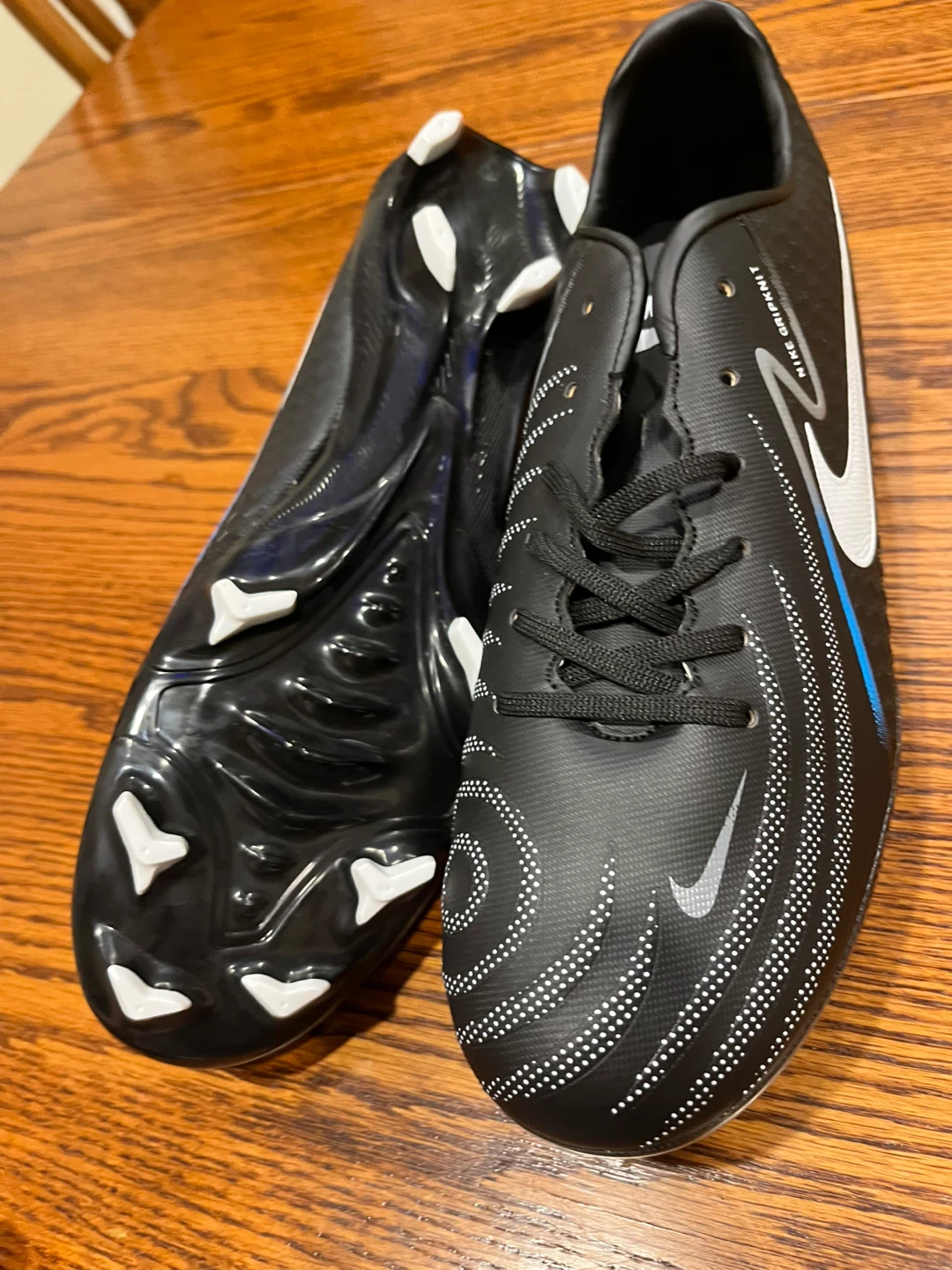 Nike Gripknit Phantom GX Soccer Cleats - Size 9 US - photo 4