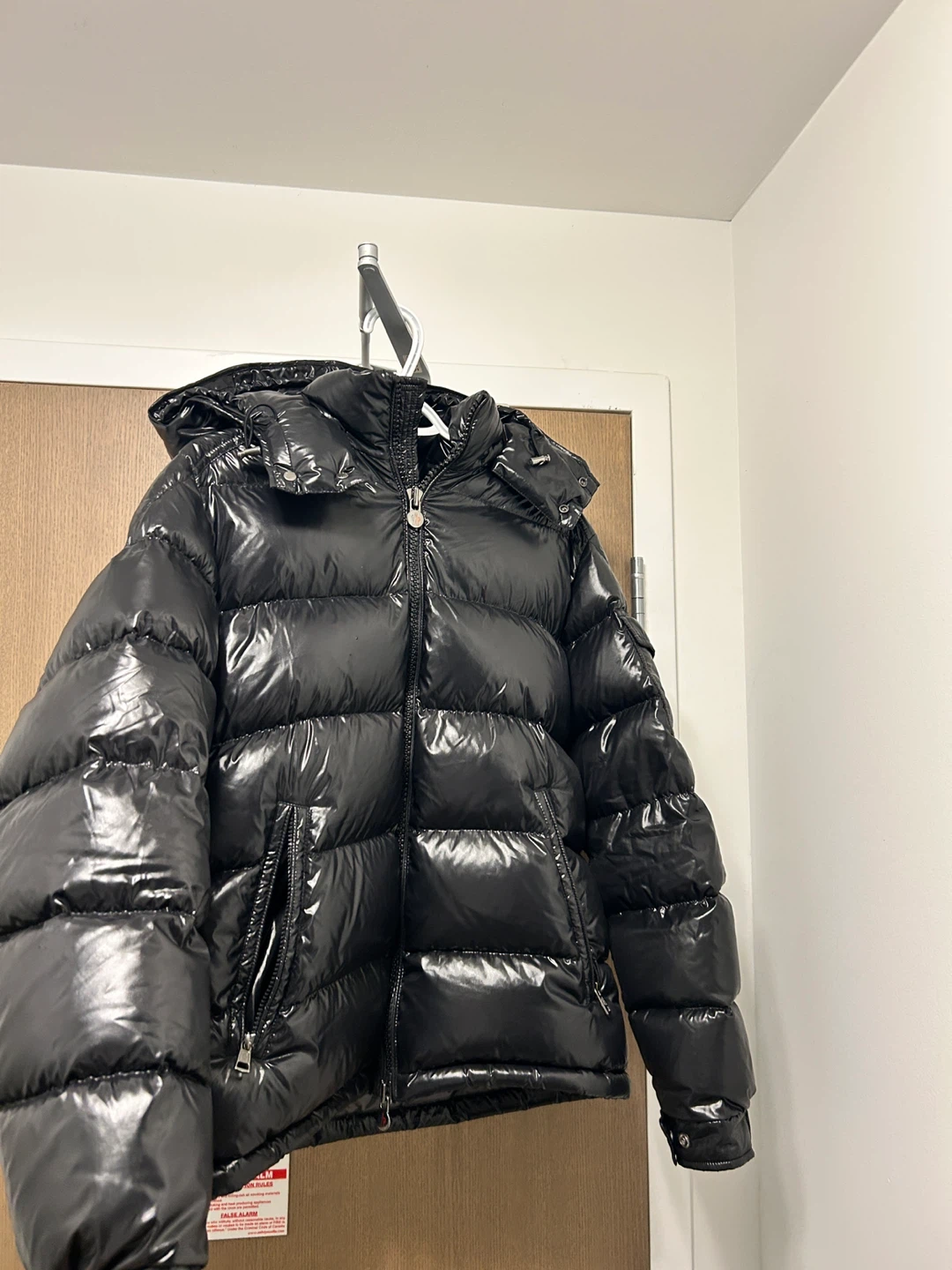 Moncler Black Puffer Jacket - photo 3