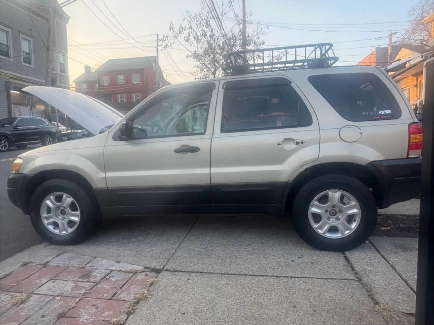 2004 Ford Escape SUV - Sports xlt image indicator(9)