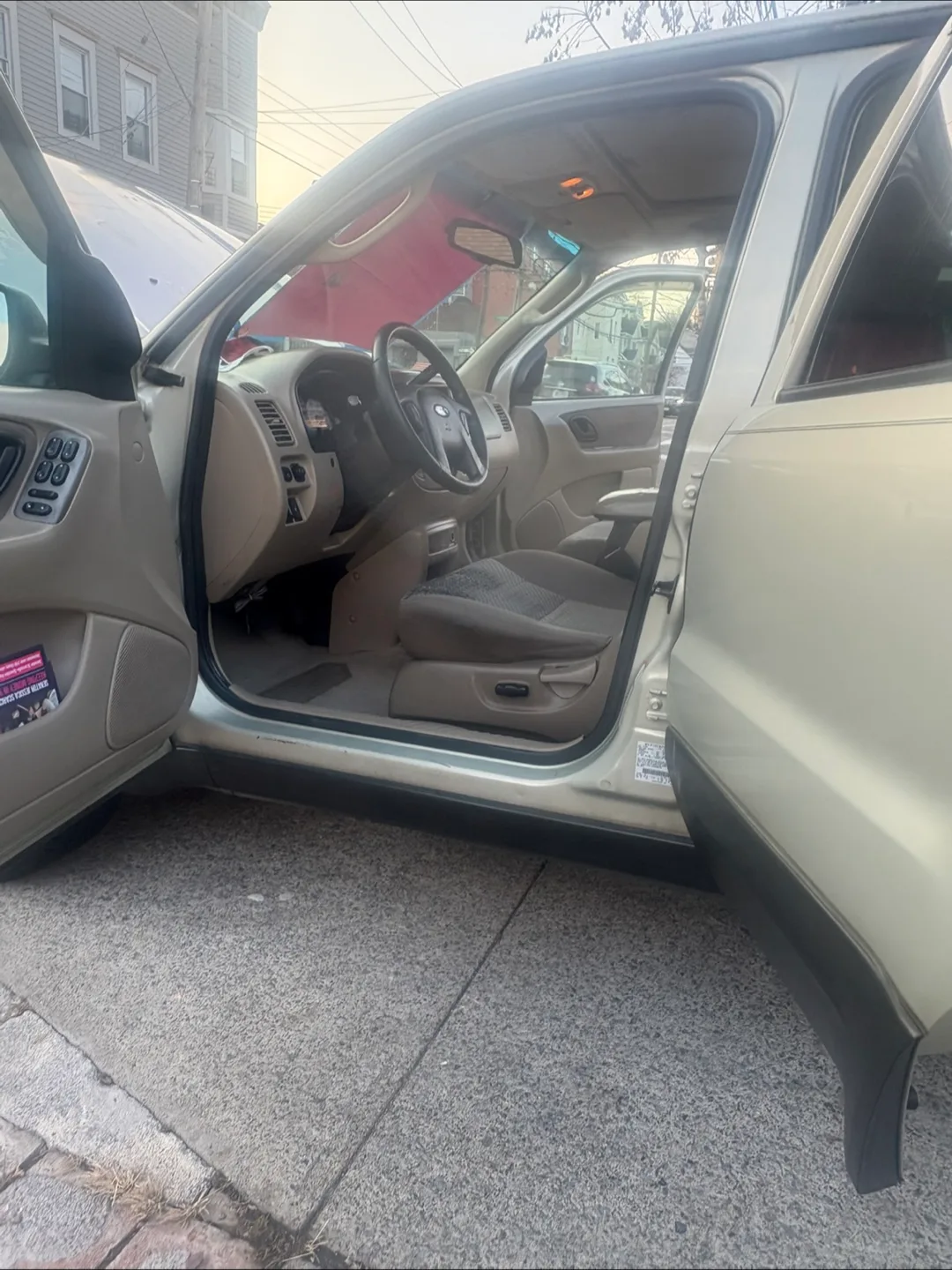 2004 Ford Escape SUV - Sports xlt image indicator(7)