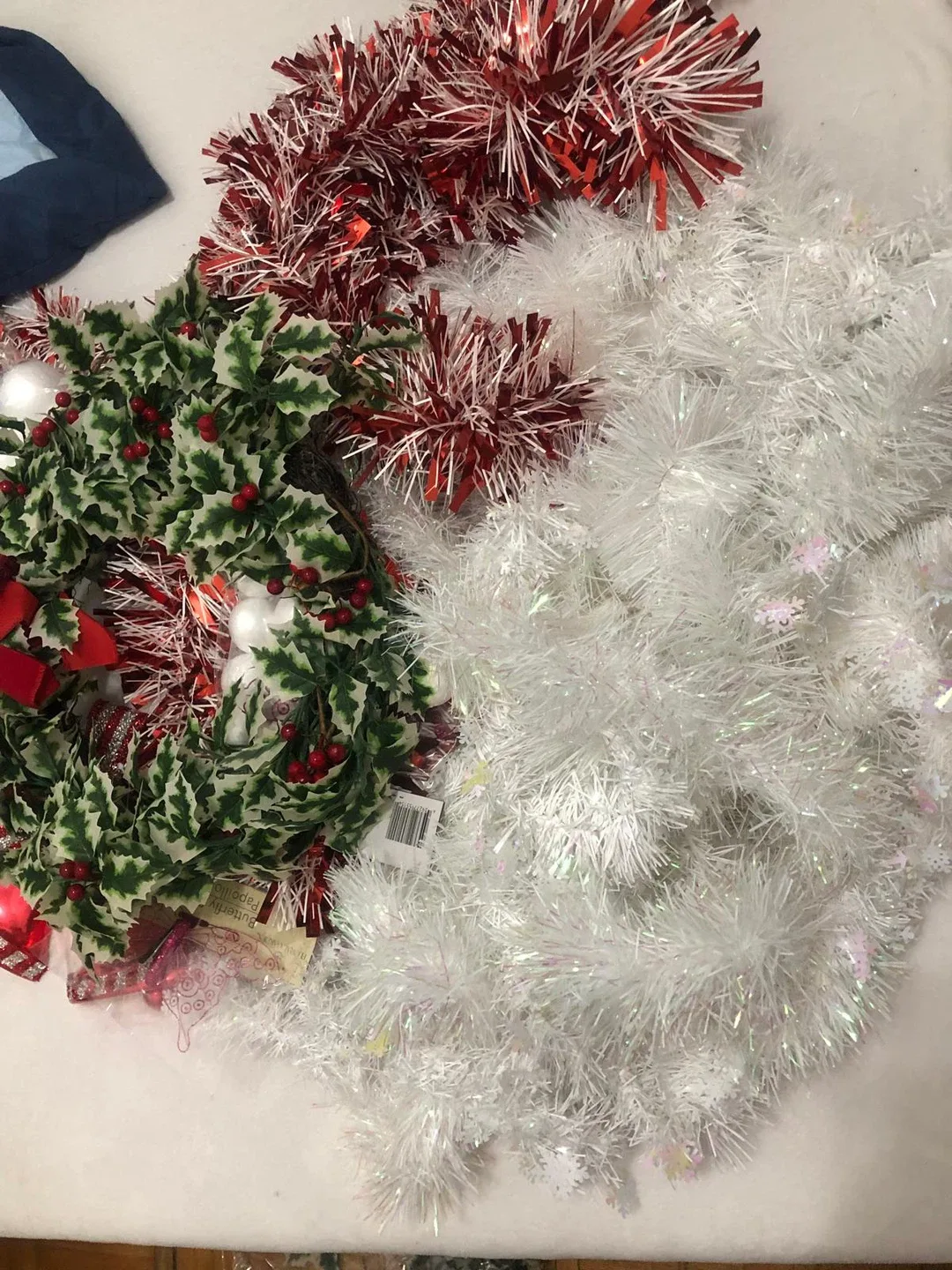 Christmas Decor Bundle: Wrapping Paper, Lights, Wreaths image indicator(7)