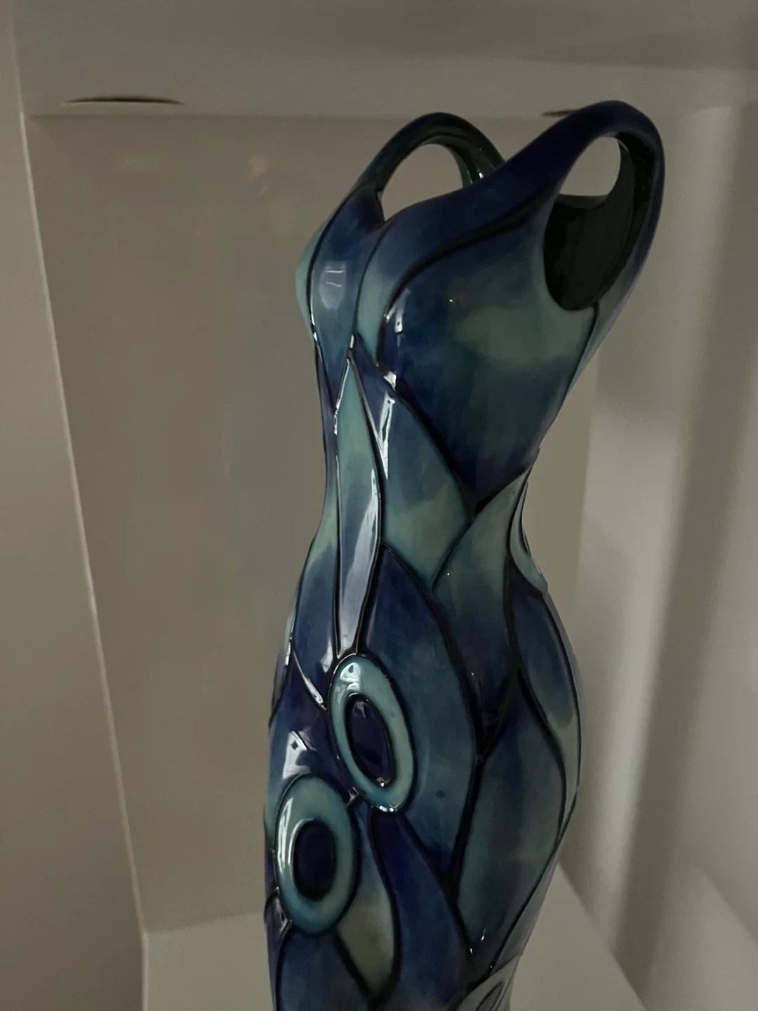 Stunning Blue Dress-Shaped Ceramic Vase image indicator(3)