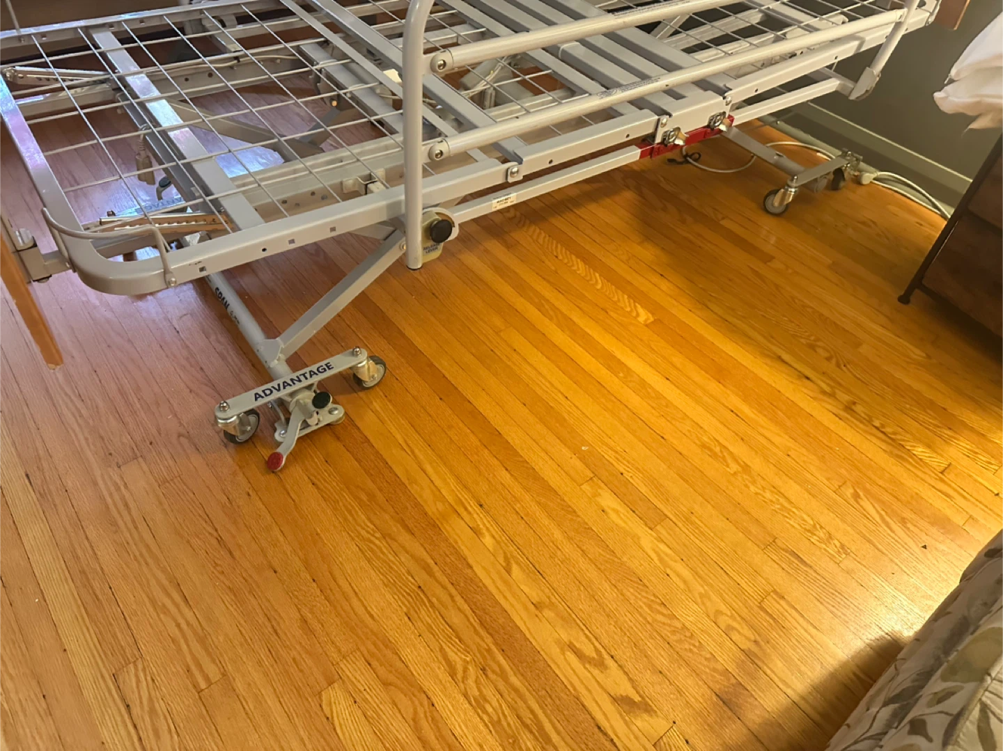 Adjustable Hospital Bed - photo 3