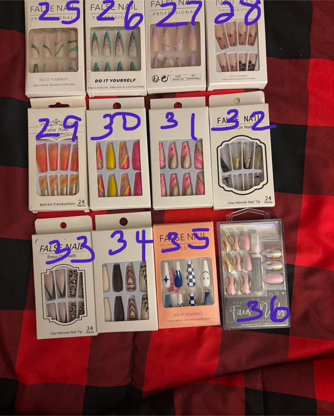False Nail Sets - Various Designs image indicator(3)