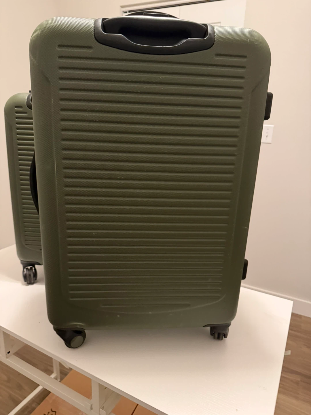 TAG Green Hardside Luggage Set - photo 4
