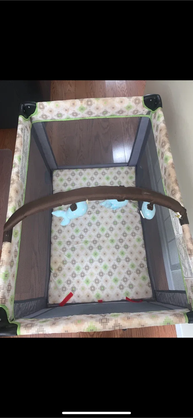 Harmony Playing/Sleeping Crib - Adjustable Height image indicator(5)