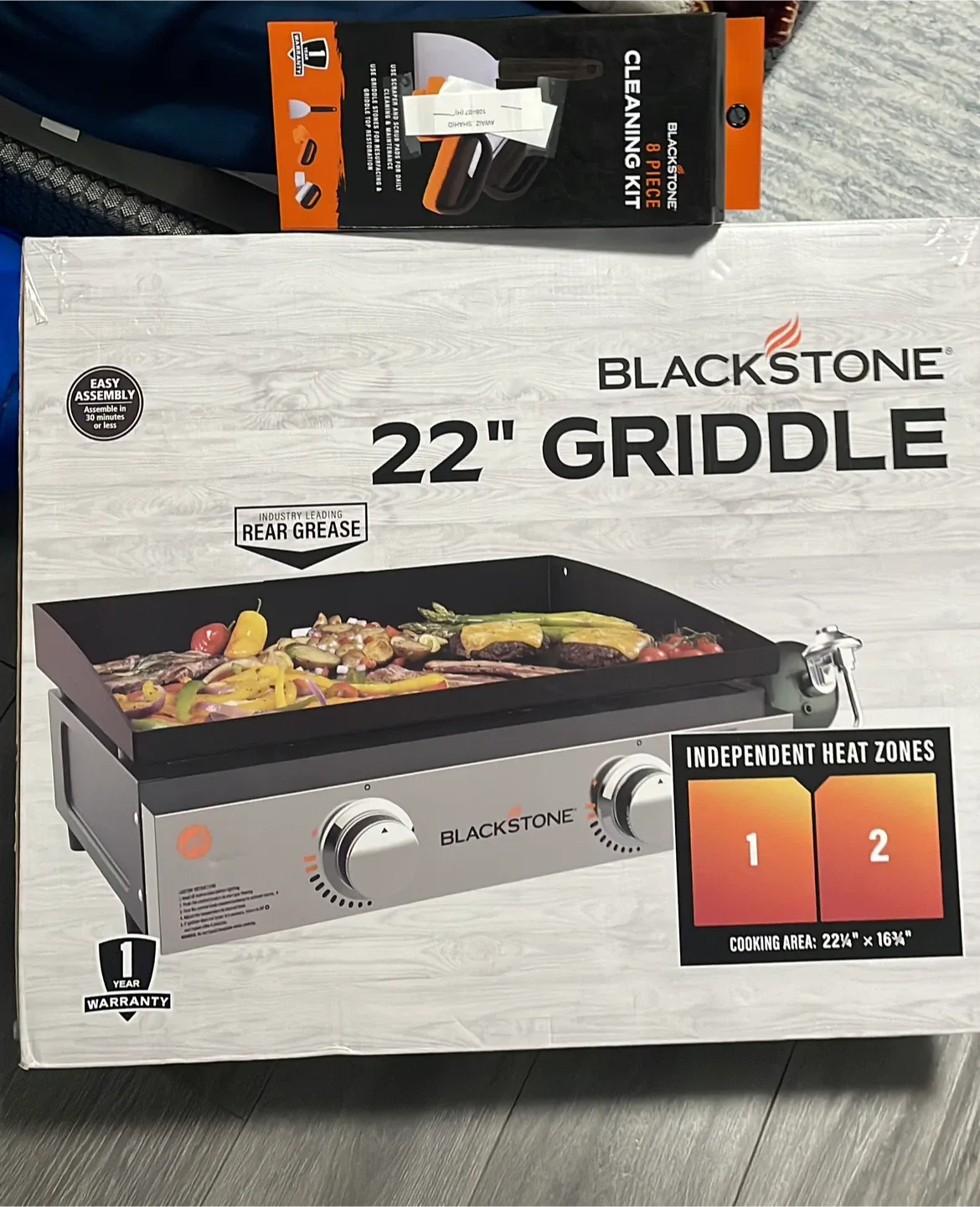 New Blackstone 22" Griddle + Cleaning Kit