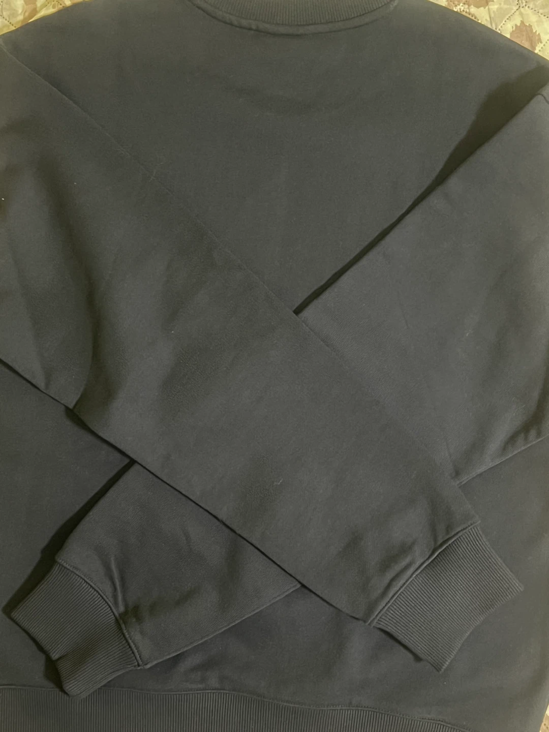 H&M 'Capital of the World' Sweatshirt - Size S - photo 4