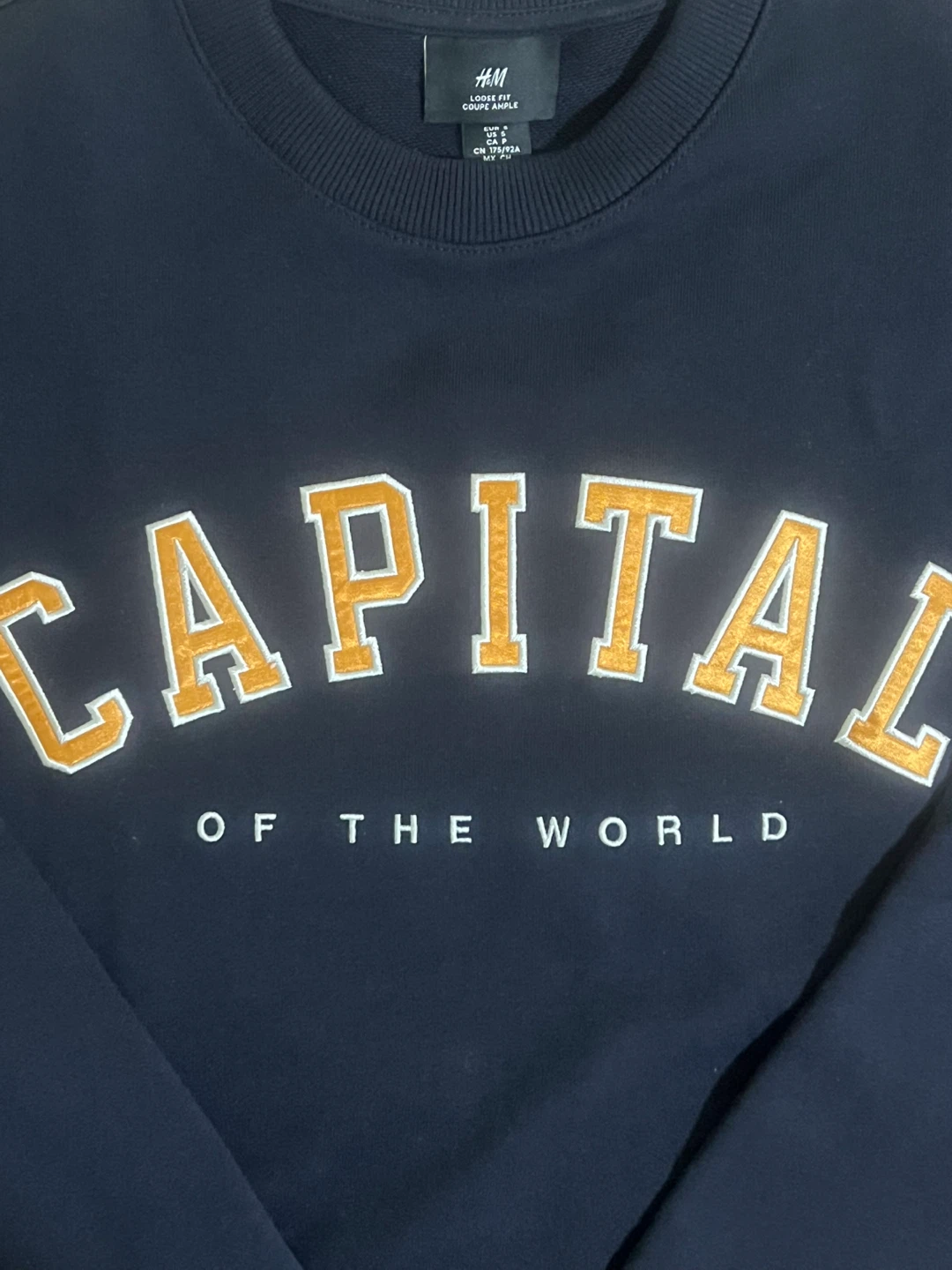 H&M 'Capital of the World' Sweatshirt - Size S - photo 2