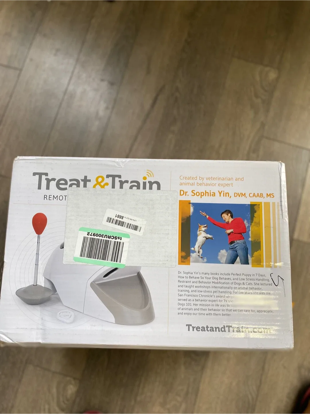 Treat & Train Remote Reward Dog Trainer