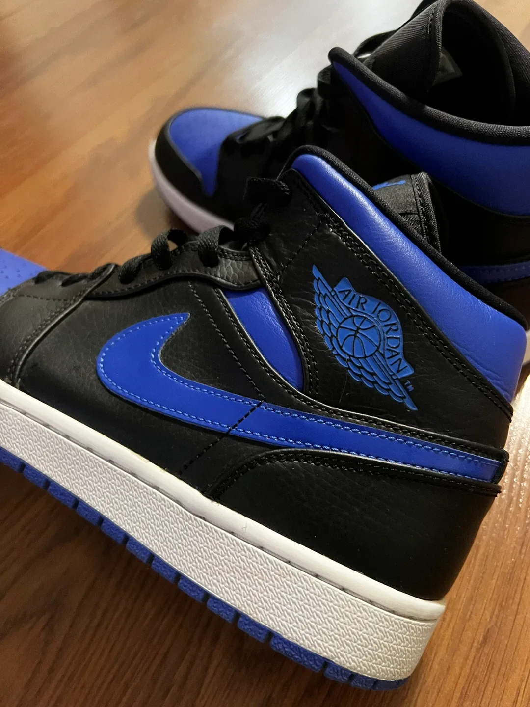 Air Jordan 1 Mid Royal Blue/Black image indicator(4)