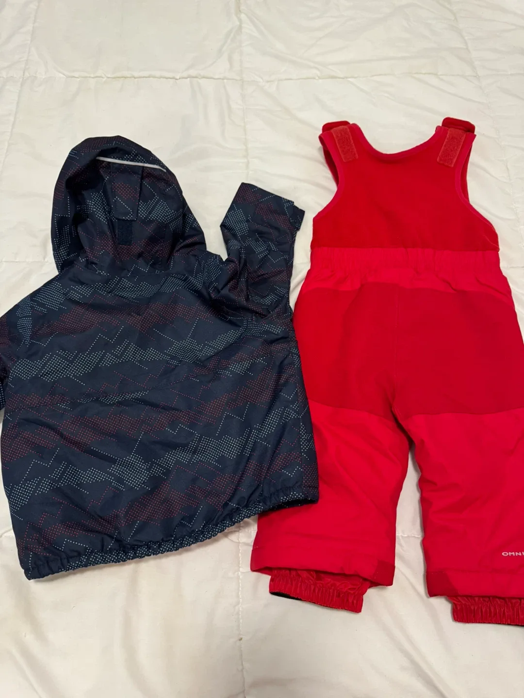 Selling Columbia Infant' Snowsuit Set, Size 12-18 months